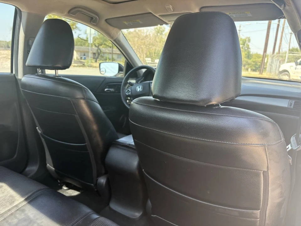 2015 Honda Accord 9th Gen - Image 19 of 21