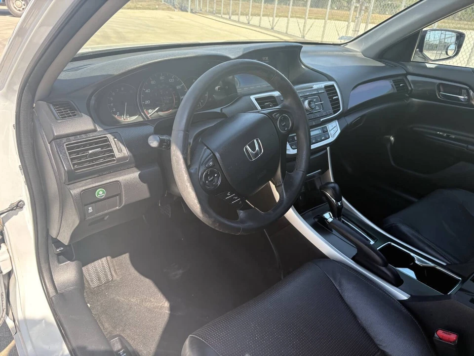 2015 Honda Accord 9th Gen - Image 13 of 21