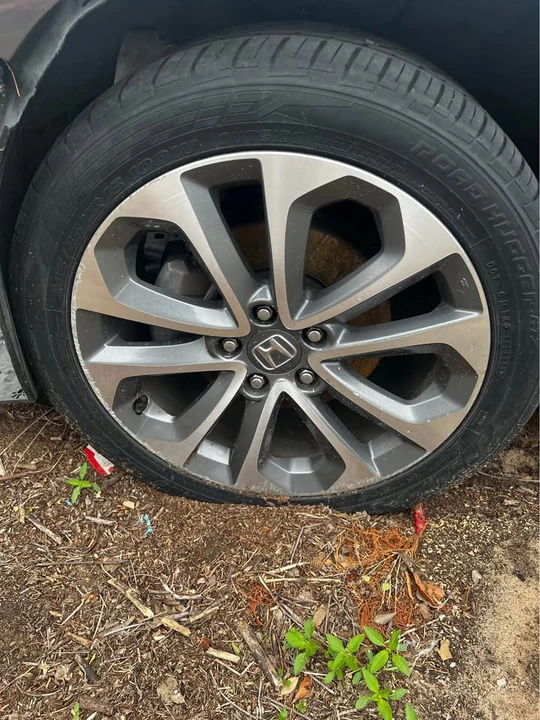 2015 Honda Accord 9th Gen - Image 2 of 6
