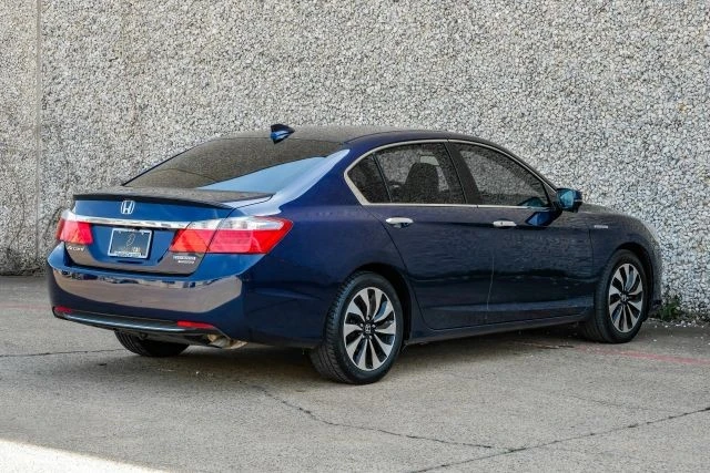 2015 Honda Accord 9th Gen - Image 10 of 21