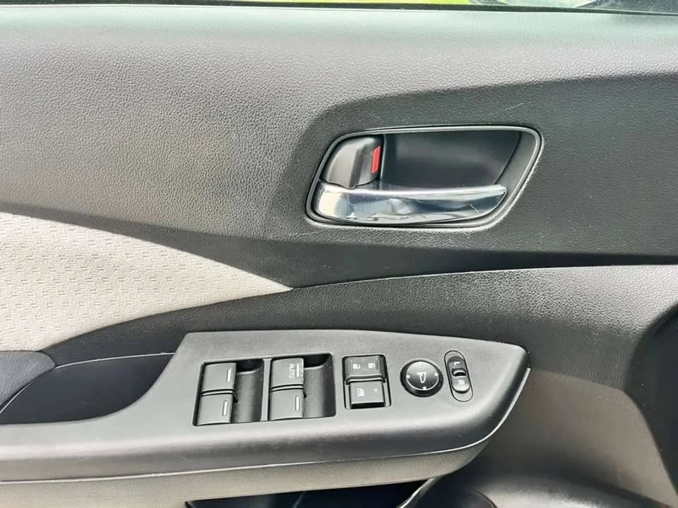 2015 Honda CR-V - Image 15 of 20