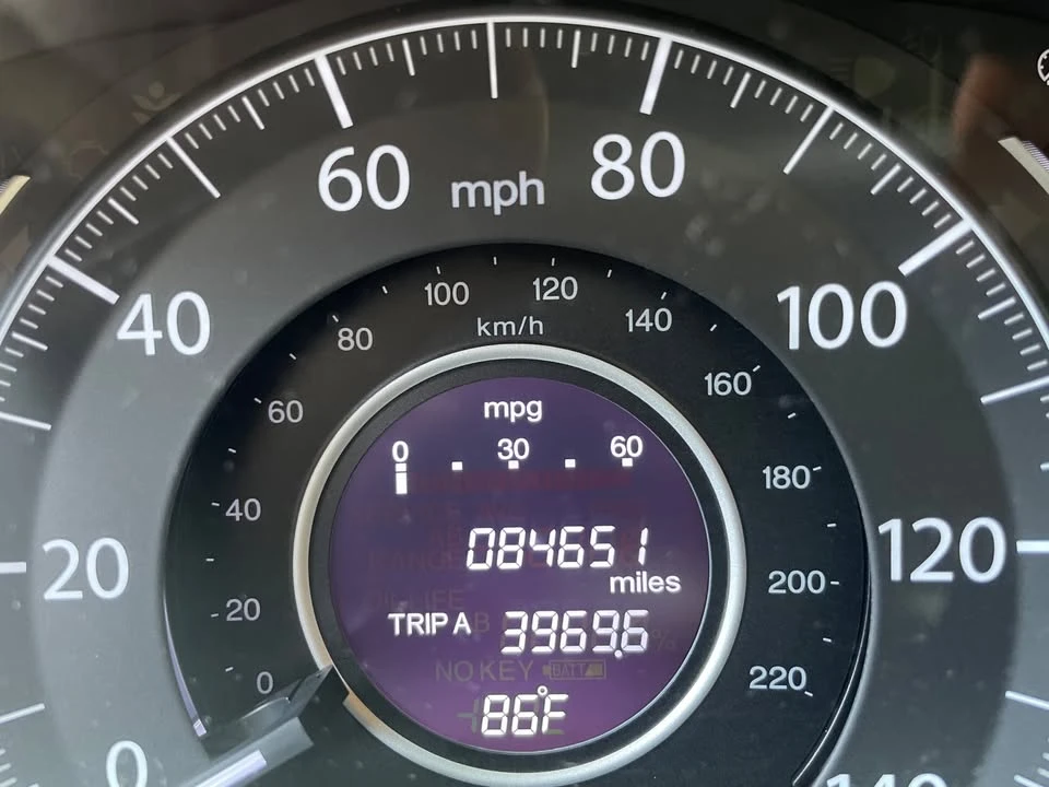 2015 Honda CR-V 4th Gen - Image 2 of 15