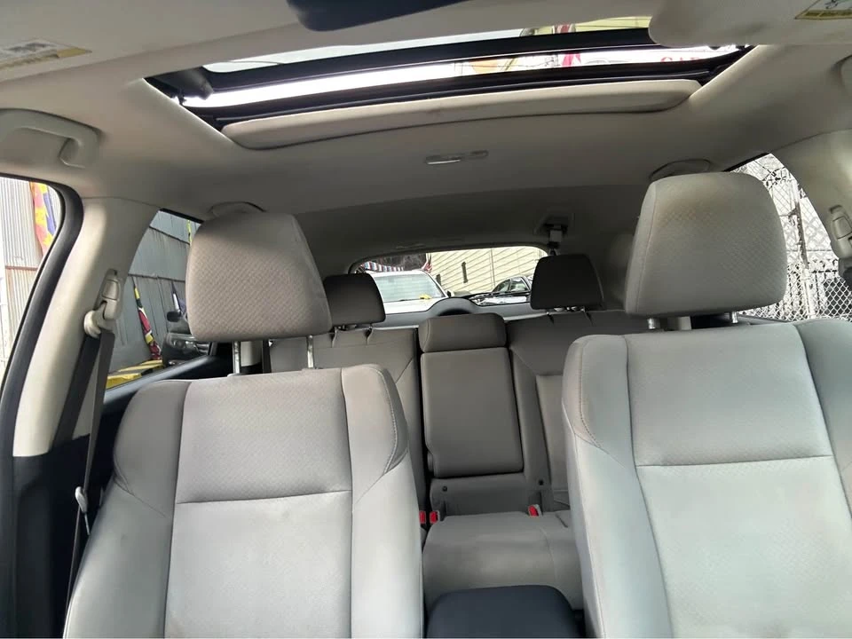 2015 Honda CR-V 4th Gen - Image 8 of 14
