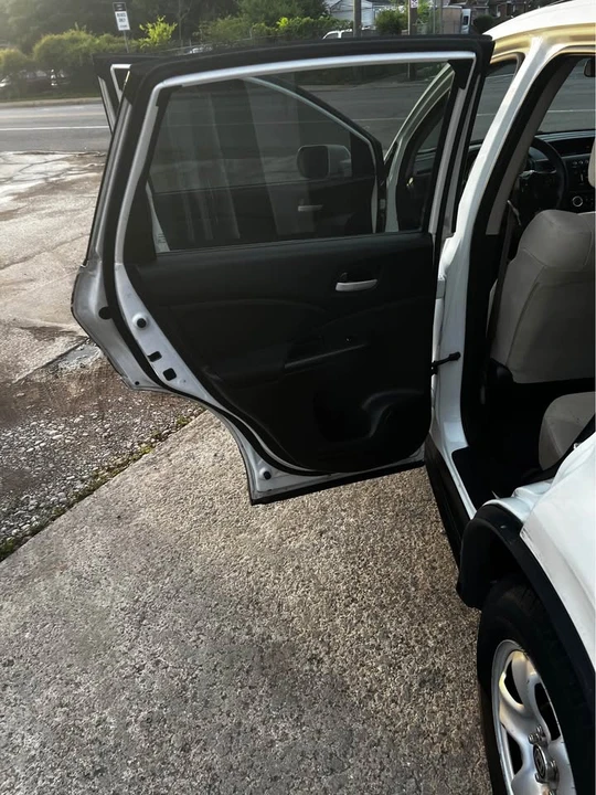 2015 Honda CR-V 4th Gen - Image 14 of 21