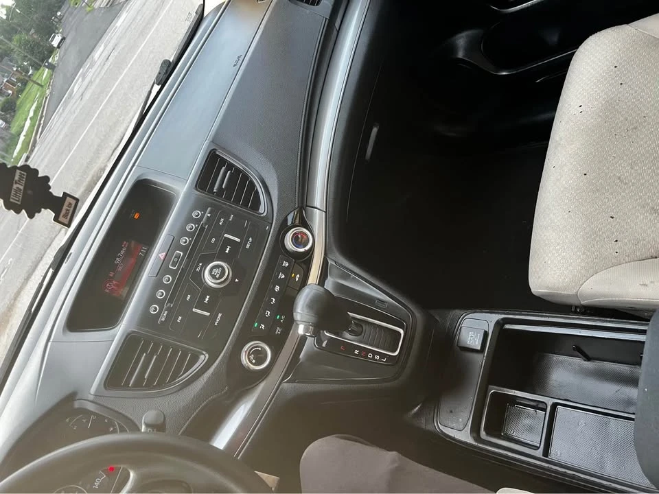 2015 Honda CR-V 4th Gen - Image 17 of 21