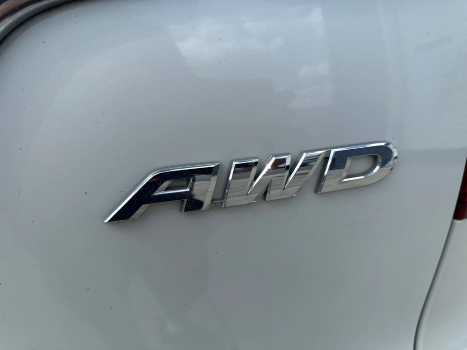 2015 Honda CR-V 4th Gen - Image 4 of 14