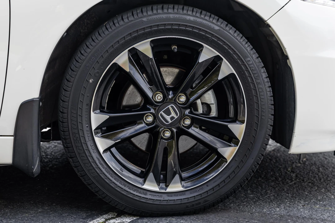 2015 Honda CR-Z - Image 30 of 31