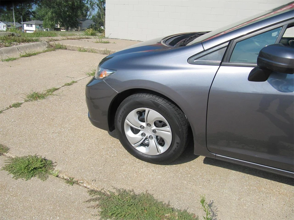 2015 Honda Civic 9th Gen - Image 4 of 18