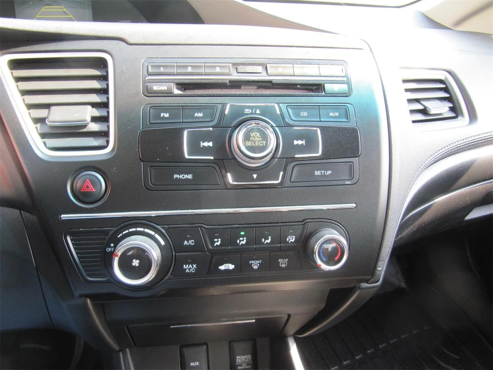 2015 Honda Civic 9th Gen - Image 14 of 18