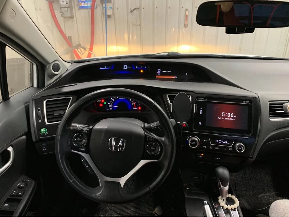 2015 Honda Civic 9th Gen - Image 2 of 5