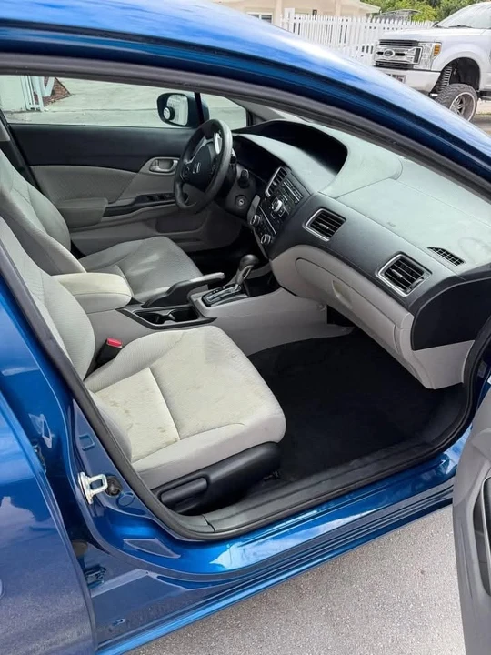 2015 Honda Civic 9th Gen - Image 2 of 4