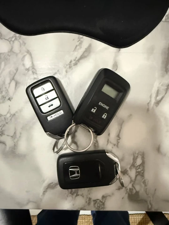2015 Honda Civic 9th Gen - Image 15 of 19