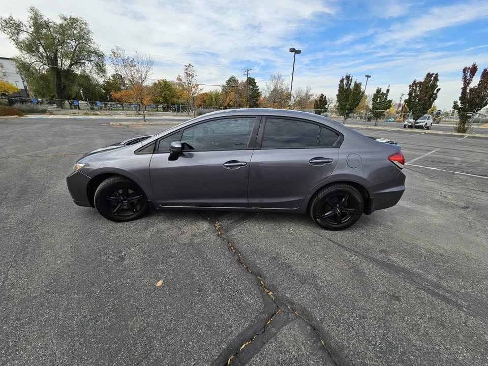 2015 Honda Civic 9th Gen - Image 2 of 14
