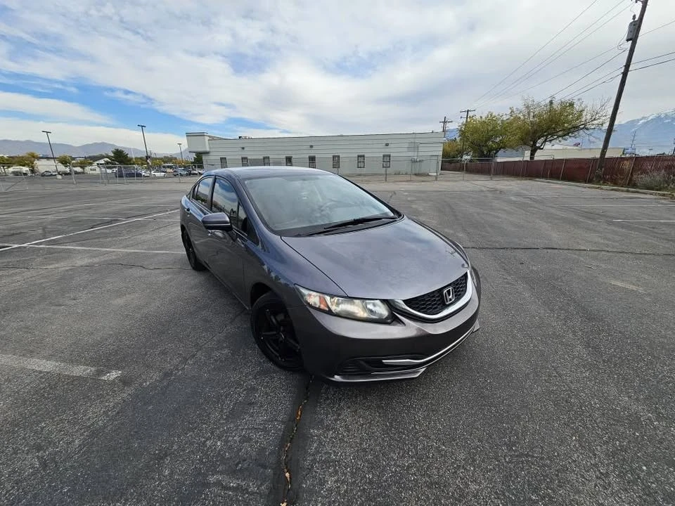 2015 Honda Civic 9th Gen - Image 8 of 14