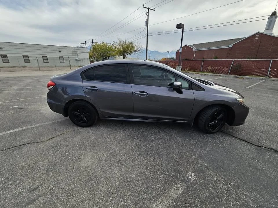 2015 Honda Civic 9th Gen - Image 6 of 14