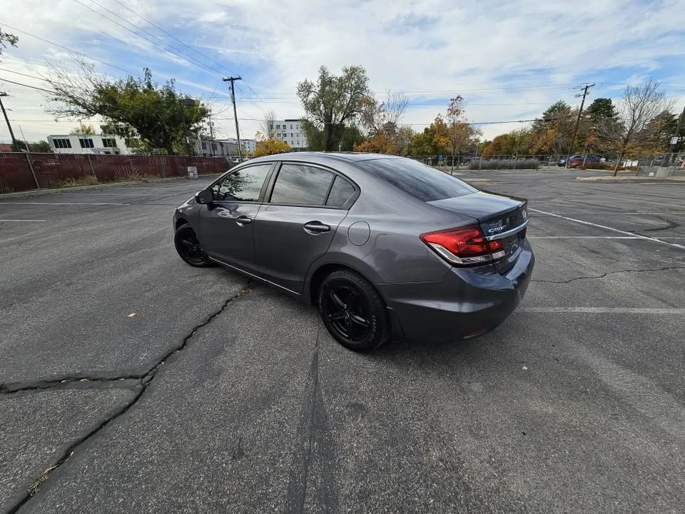 2015 Honda Civic 9th Gen - Image 5 of 14