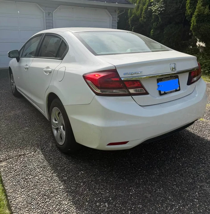 2015 Honda Civic 9th Gen - Image 3 of 7