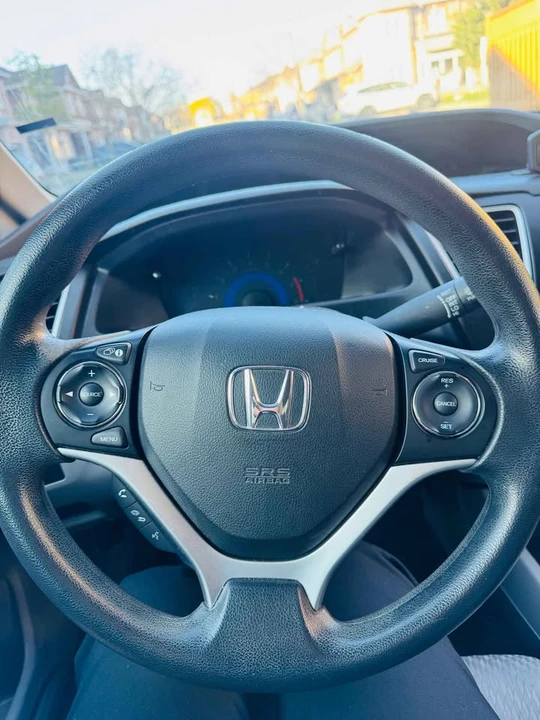 2015 Honda Civic 9th Gen - Image 8 of 13