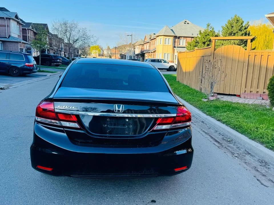2015 Honda Civic 9th Gen - Image 4 of 13