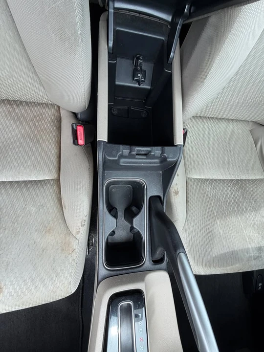 2015 Honda Civic 9th Gen - Image 10 of 15
