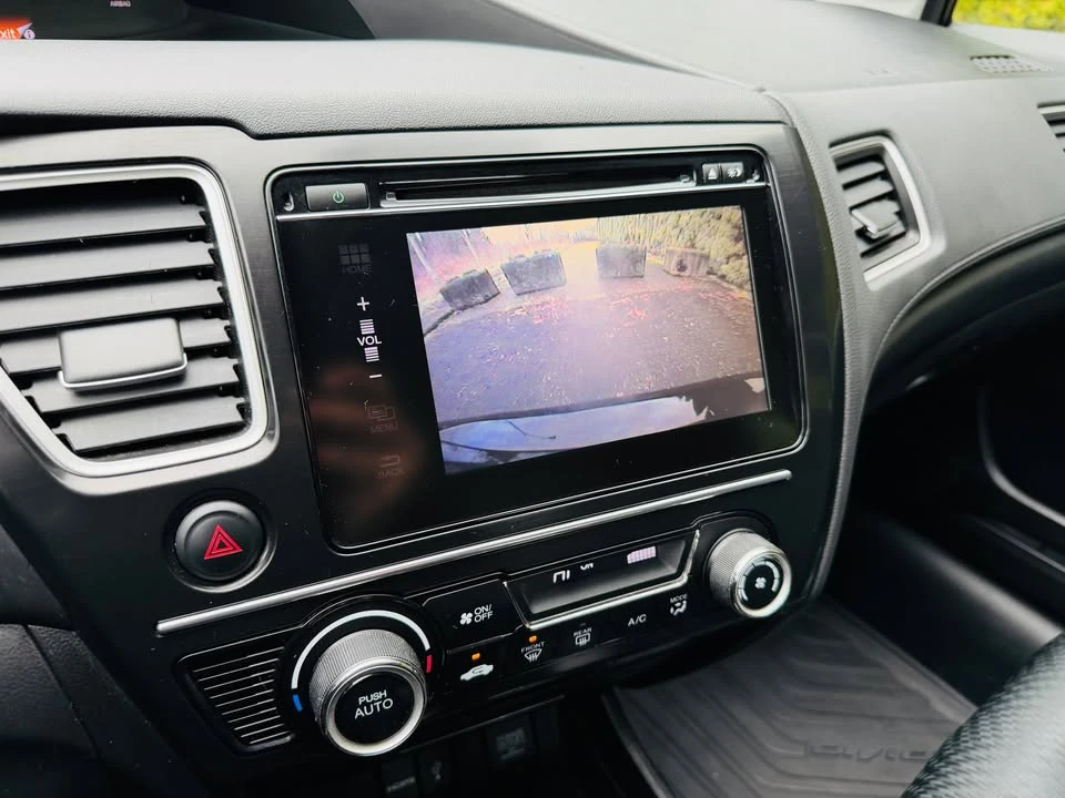 2015 Honda Civic 9th Gen - Image 12 of 16