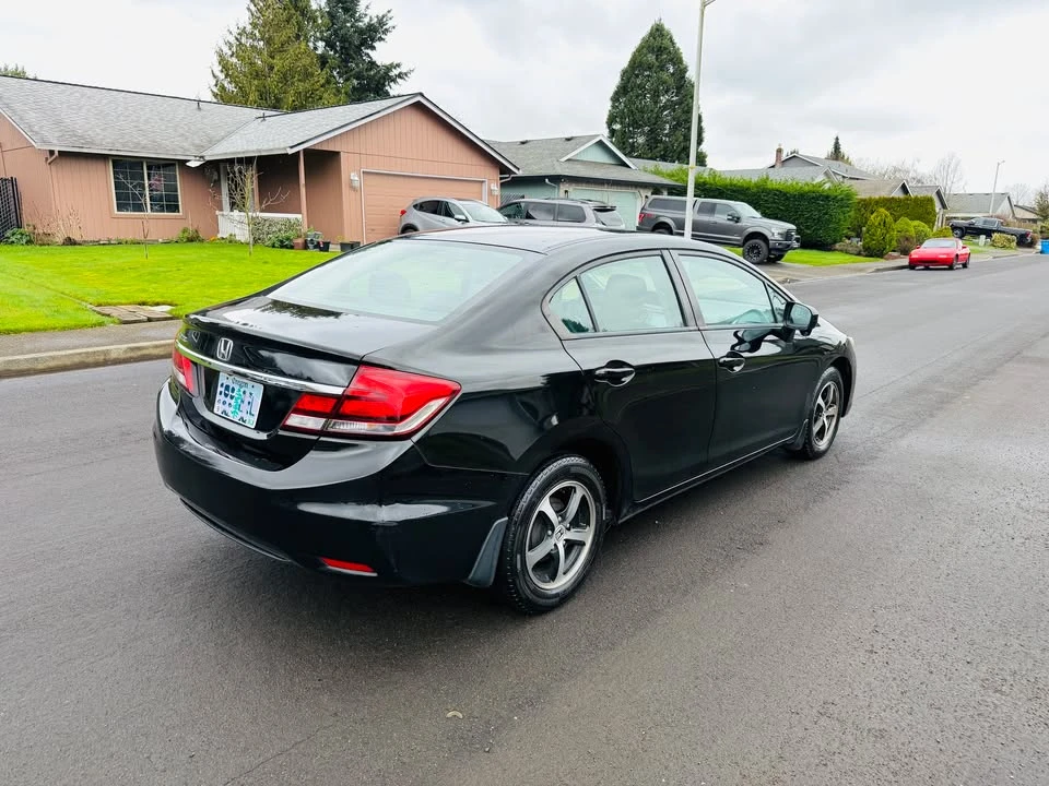 2015 Honda Civic 9th Gen - Image 13 of 16