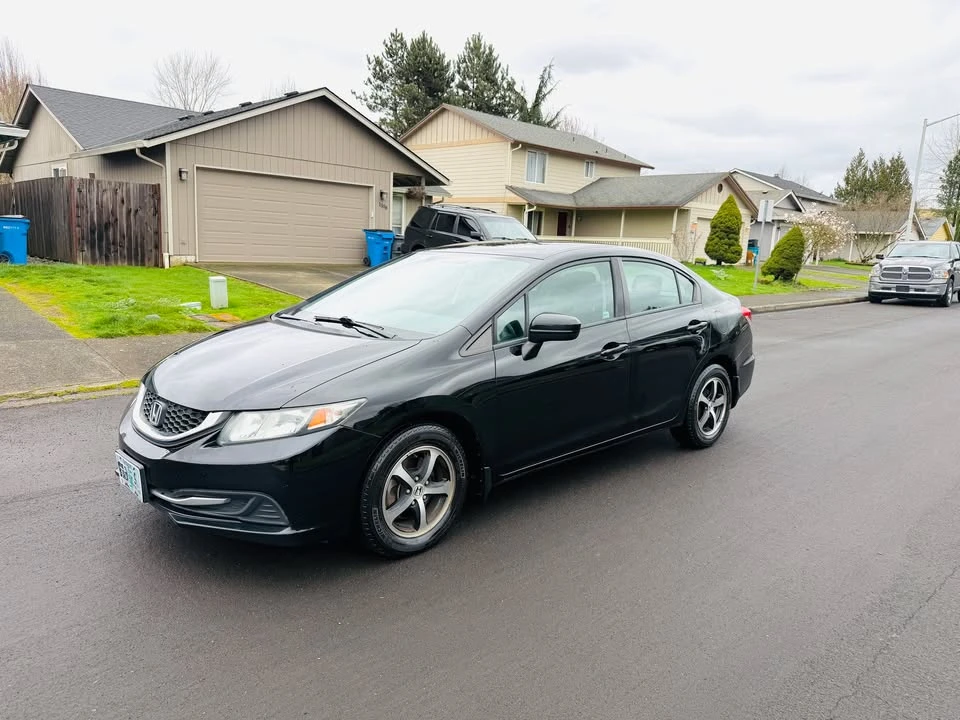 2015 Honda Civic 9th Gen - Image 2 of 16