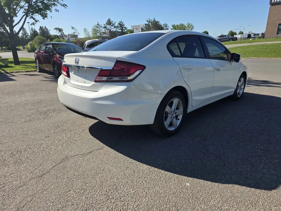 2015 Honda Civic 9th Gen - Image 4 of 8