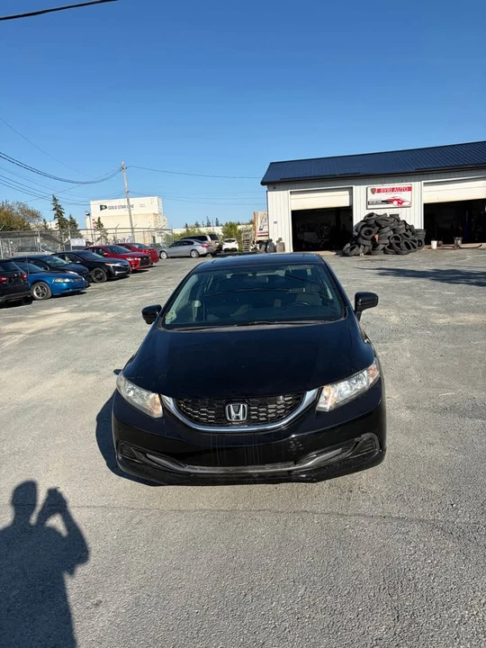 2015 Honda Civic 9th Gen - Image 3 of 11