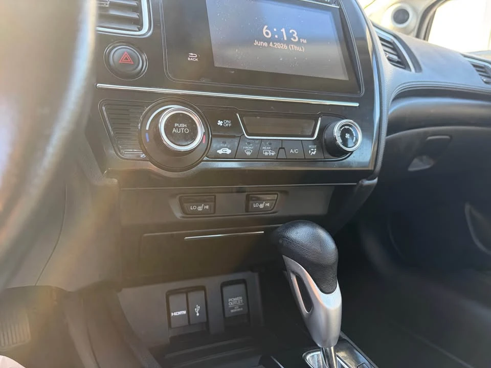 2015 Honda Civic 9th Gen - Image 6 of 11