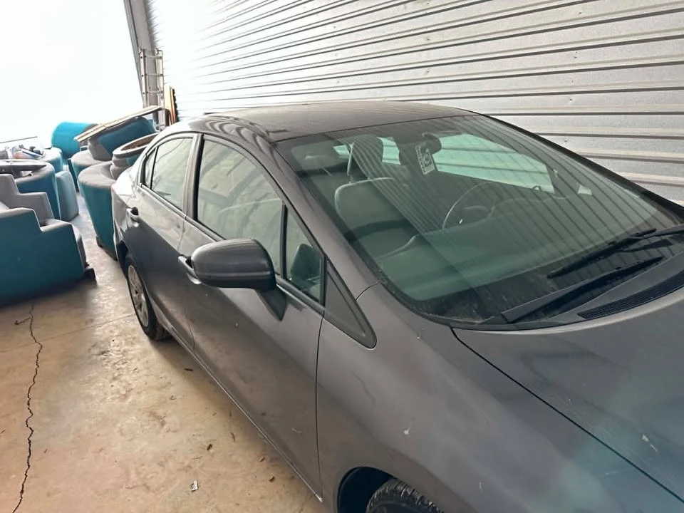 2015 Honda Civic - Image 3 of 4