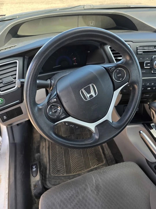 2015 Honda Civic 9th Gen - Image 6 of 8