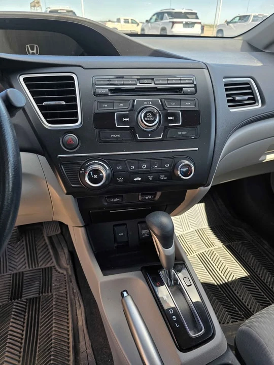 2015 Honda Civic 9th Gen - Image 7 of 8