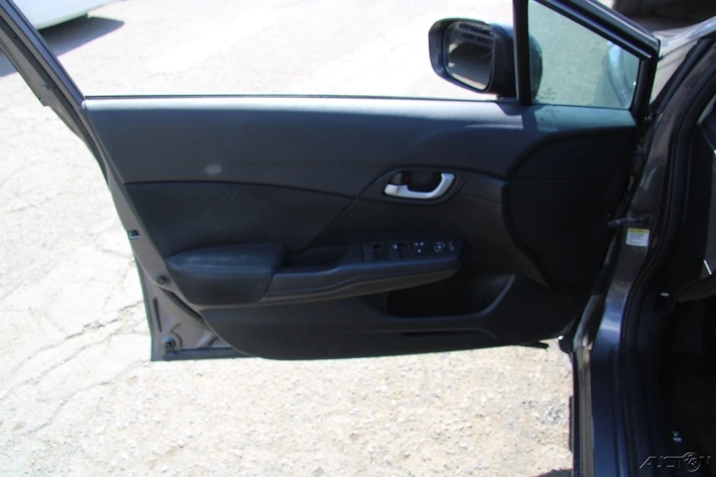 2015 Honda Civic 9th Gen - Image 14 of 21