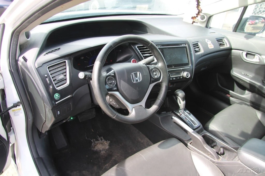 2015 Honda Civic 9th Gen - Image 16 of 21