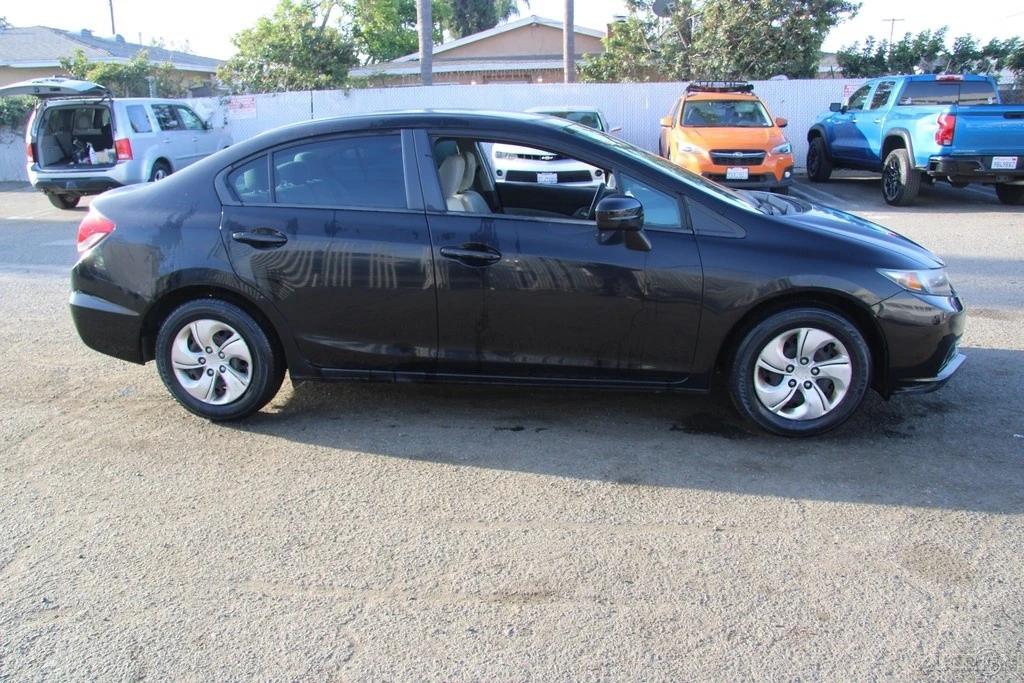 2015 Honda Civic 9th Gen - Image 9 of 21