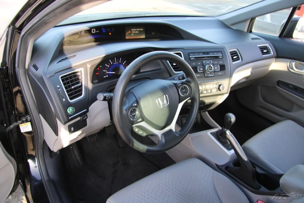 2015 Honda Civic 9th Gen - Image 15 of 21