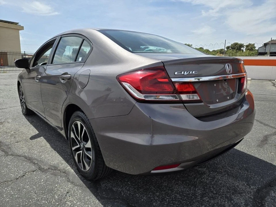 2015 Honda Civic 9th Gen - Image 2 of 19