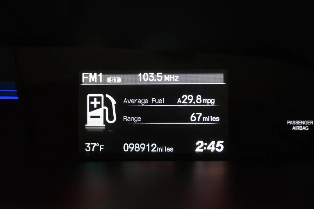 2015 Honda Civic 9th Gen - Image 18 of 21