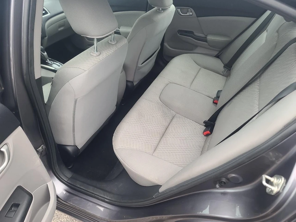 2015 Honda Civic 9th Gen - Image 11 of 21