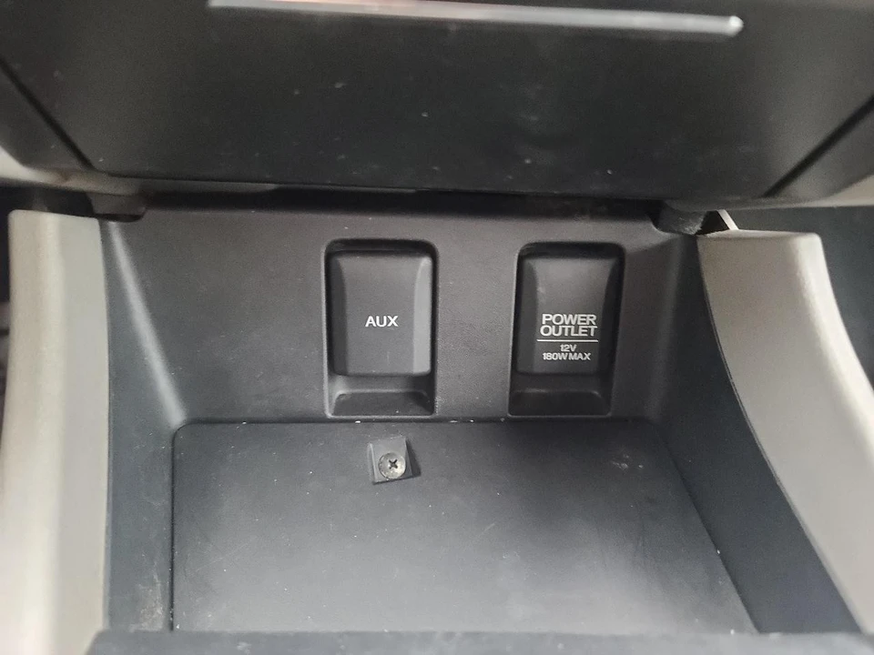 2015 Honda Civic 9th Gen - Image 19 of 21