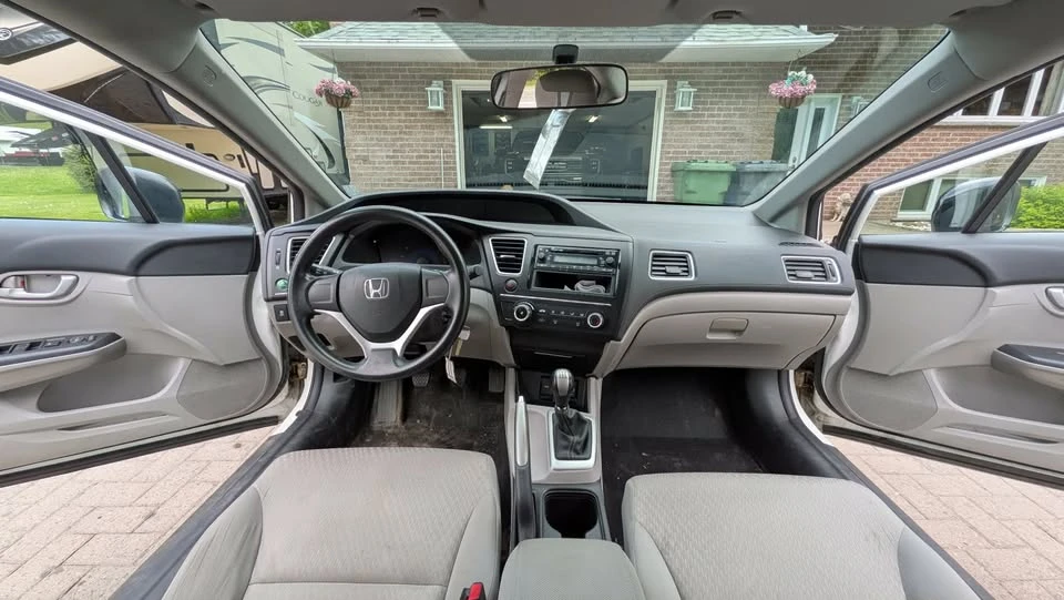 2015 Honda Civic 9th Gen - Image 10 of 12