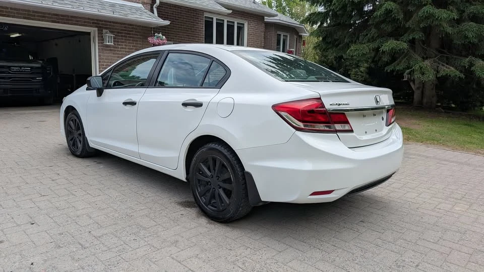 2015 Honda Civic 9th Gen - Image 7 of 12