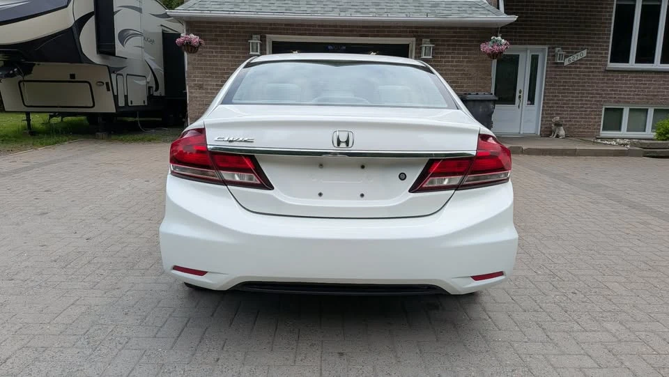 2015 Honda Civic 9th Gen - Image 6 of 12