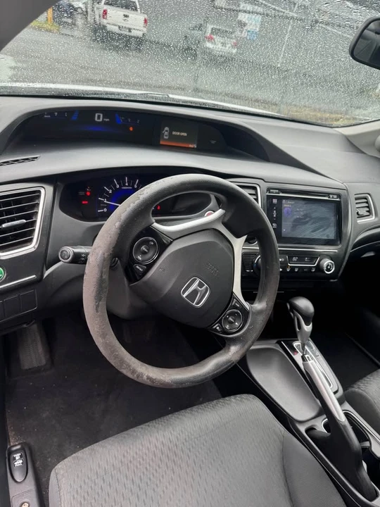 2015 Honda Civic 9th Gen - Image 4 of 8