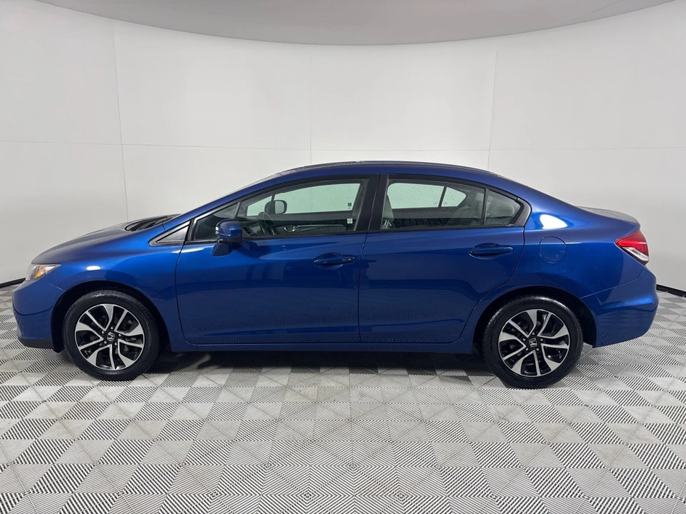 2015 Honda Civic 9th Gen - Image 6 of 12