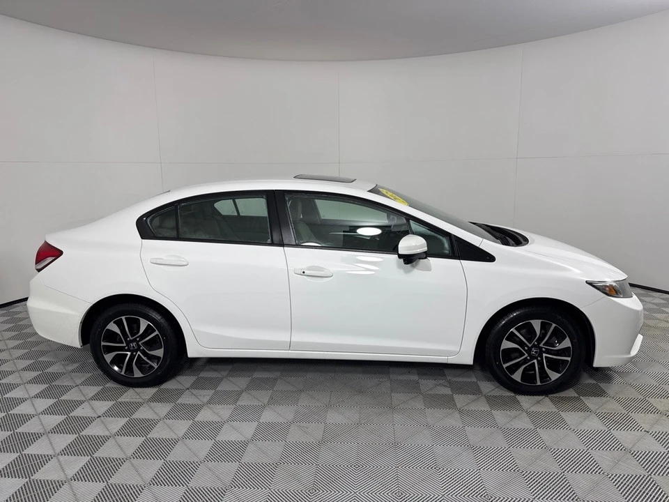 2015 Honda Civic 9th Gen - Image 4 of 12