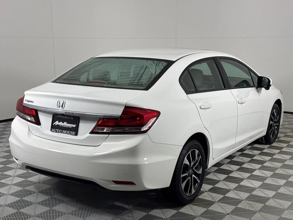 2015 Honda Civic 9th Gen - Image 5 of 12