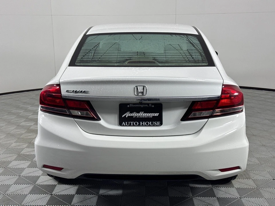 2015 Honda Civic 9th Gen - Image 6 of 12