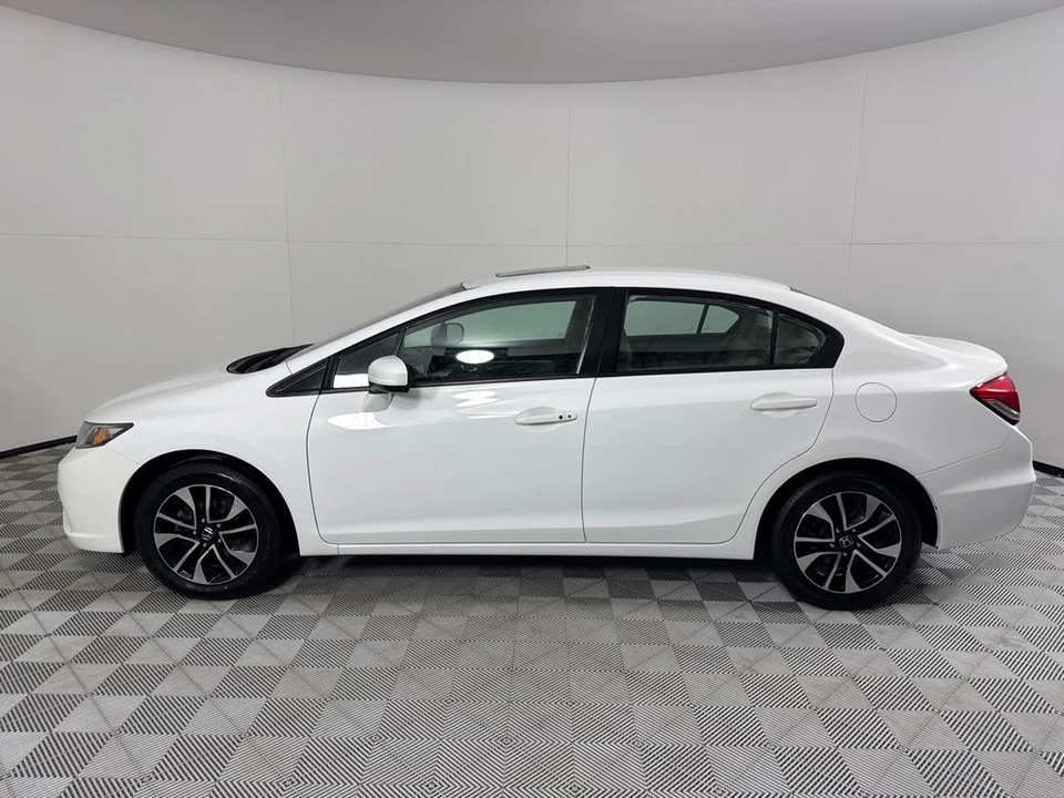 2015 Honda Civic 9th Gen - Image 9 of 12